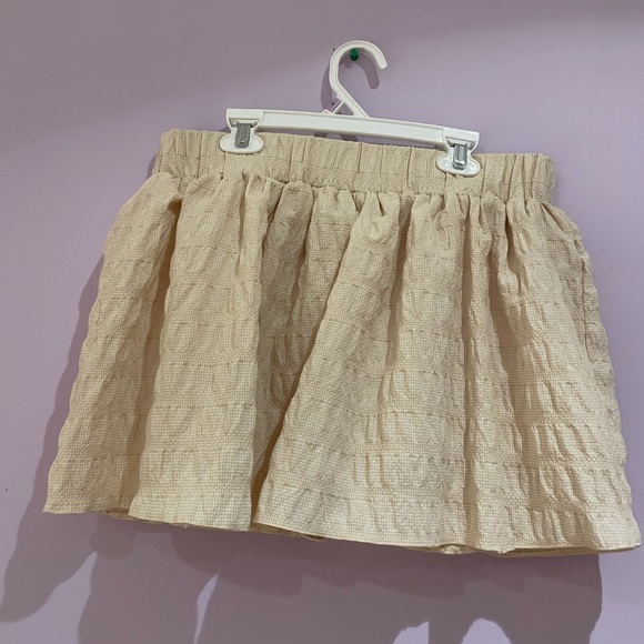 ZARA picnic style skort. Only worn once in perfect condition and quality - Picture 2 of 4